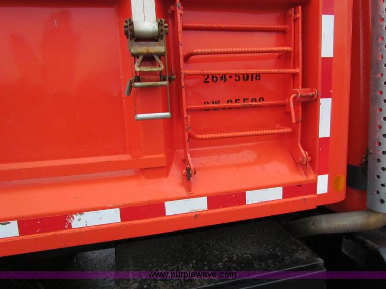 image for item B7128 1999 International 4900 tandem axle dump truck