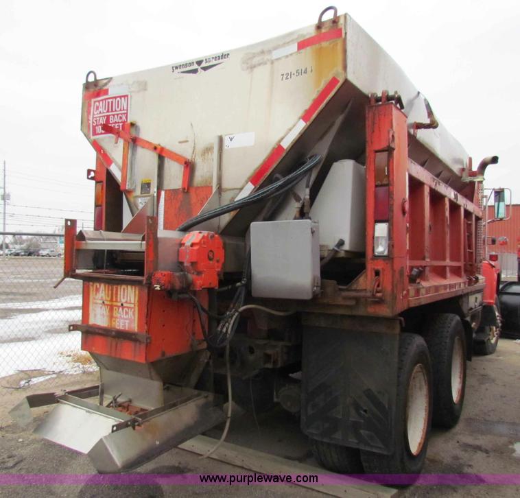 image for item B7129 1995 Ford LNT8000 tandem axle dump truck