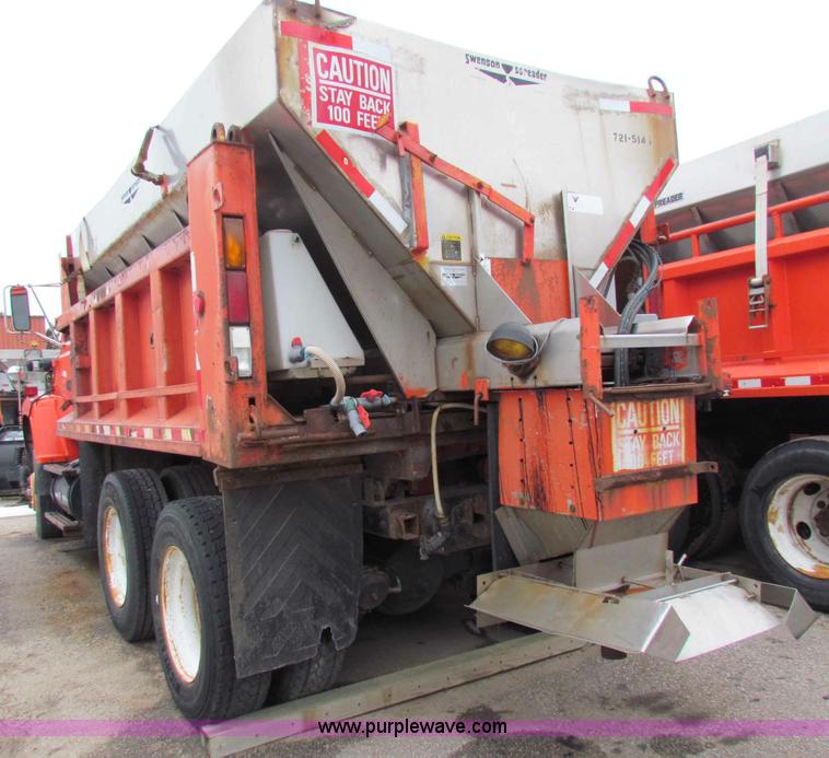image for item B7129 1995 Ford LNT8000 tandem axle dump truck