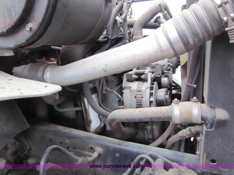 image for item B7129 1995 Ford LNT8000 tandem axle dump truck