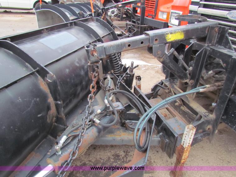 image for item B7129 1995 Ford LNT8000 tandem axle dump truck