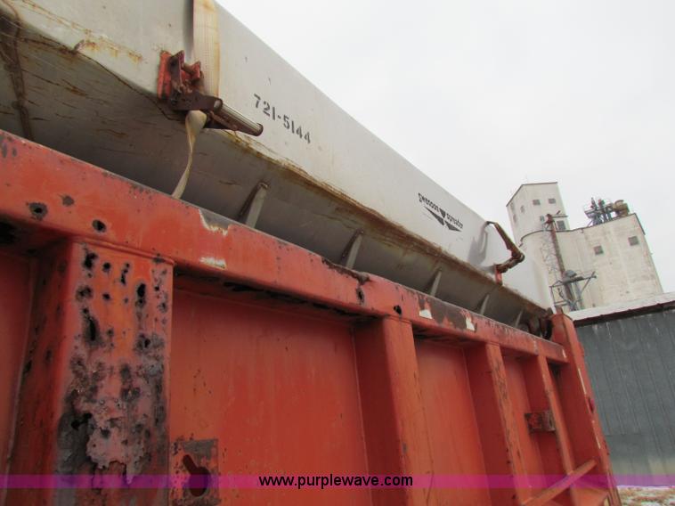 image for item B7129 1995 Ford LNT8000 tandem axle dump truck