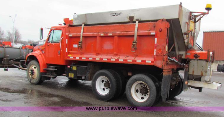 image for item B7130 1997 International 4900 tandem axle dump truck