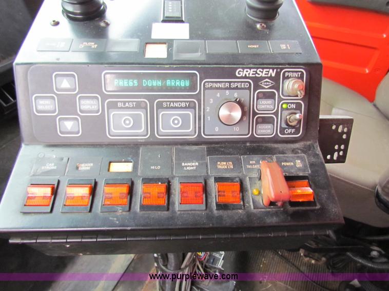 image for item B7130 1997 International 4900 tandem axle dump truck