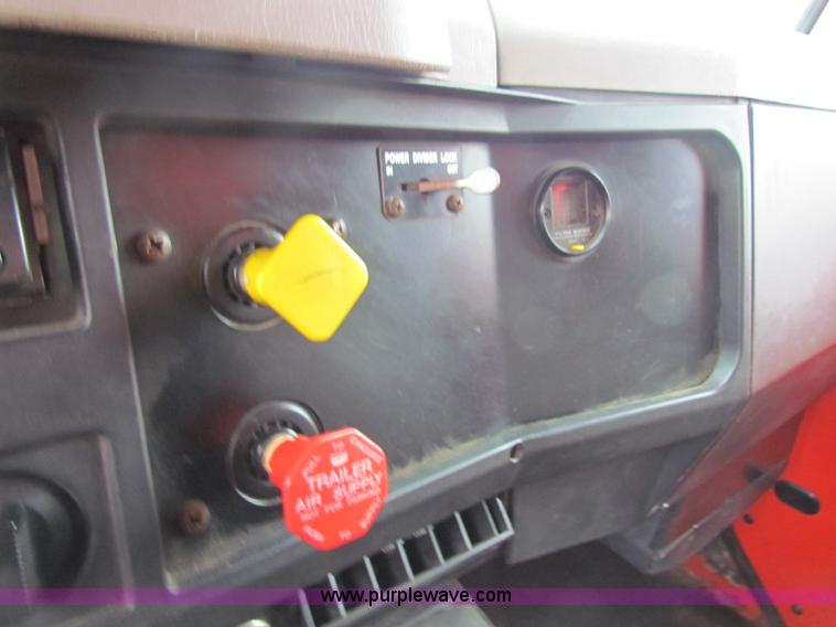 image for item B7130 1997 International 4900 tandem axle dump truck