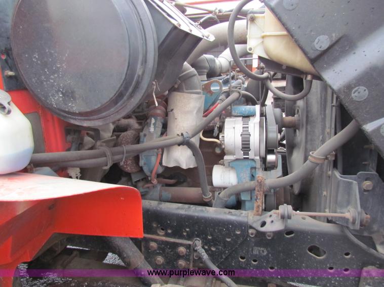 image for item B7130 1997 International 4900 tandem axle dump truck