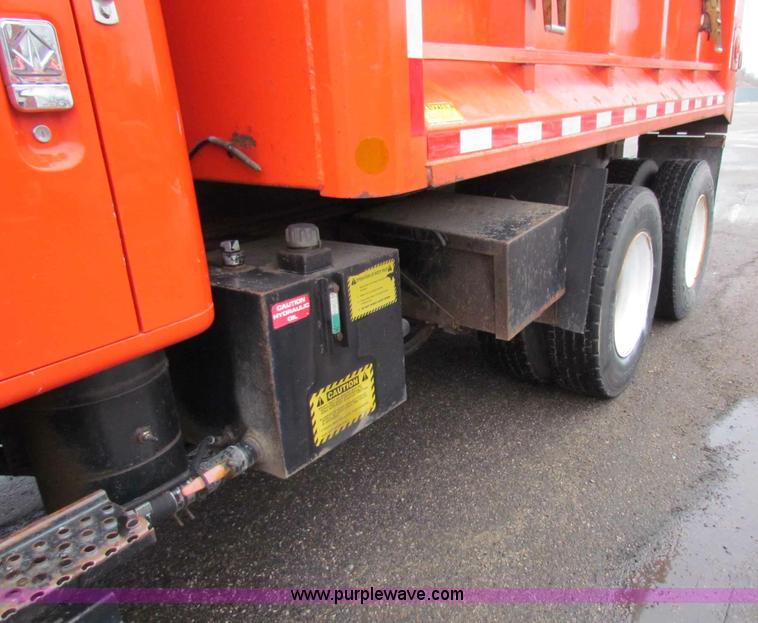 image for item B7130 1997 International 4900 tandem axle dump truck