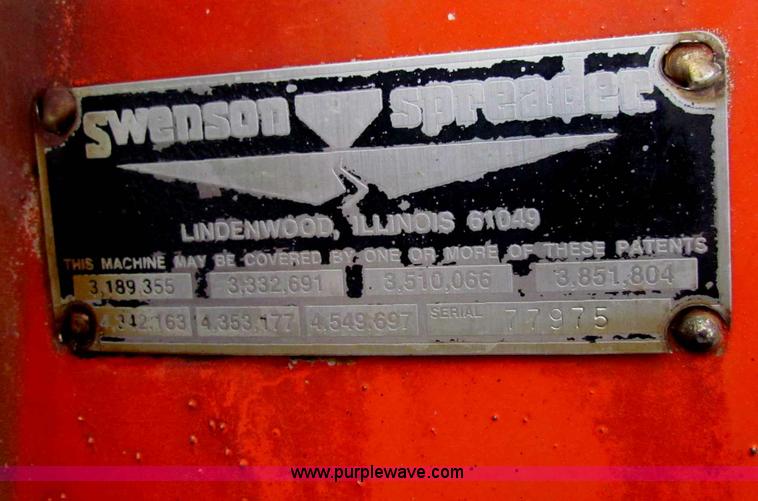 image for item B7130 1997 International 4900 tandem axle dump truck