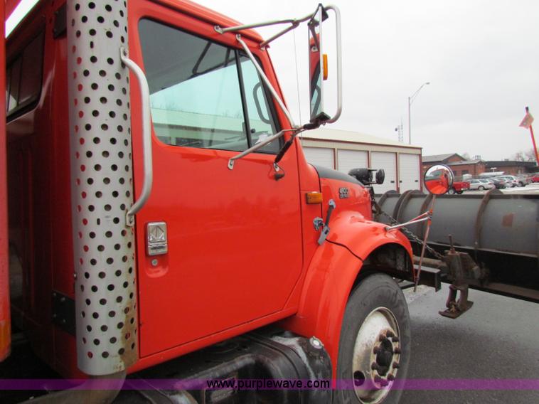 image for item B7130 1997 International 4900 tandem axle dump truck