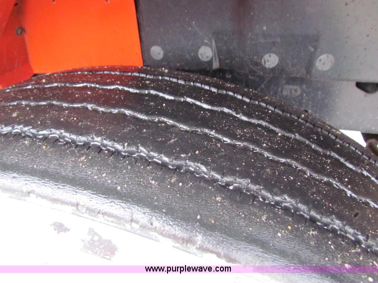 image for item B7130 1997 International 4900 tandem axle dump truck