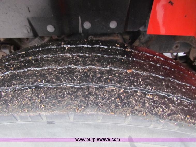 image for item B7130 1997 International 4900 tandem axle dump truck