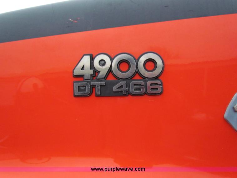 image for item B7130 1997 International 4900 tandem axle dump truck