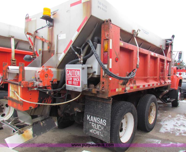 image for item B7131 1995 Ford LNT8000 tandem axle dump truck