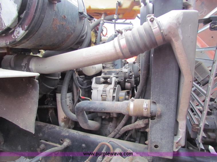 image for item B7131 1995 Ford LNT8000 tandem axle dump truck