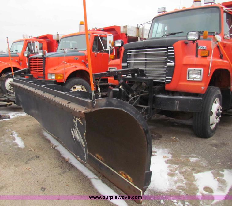 image for item B7131 1995 Ford LNT8000 tandem axle dump truck