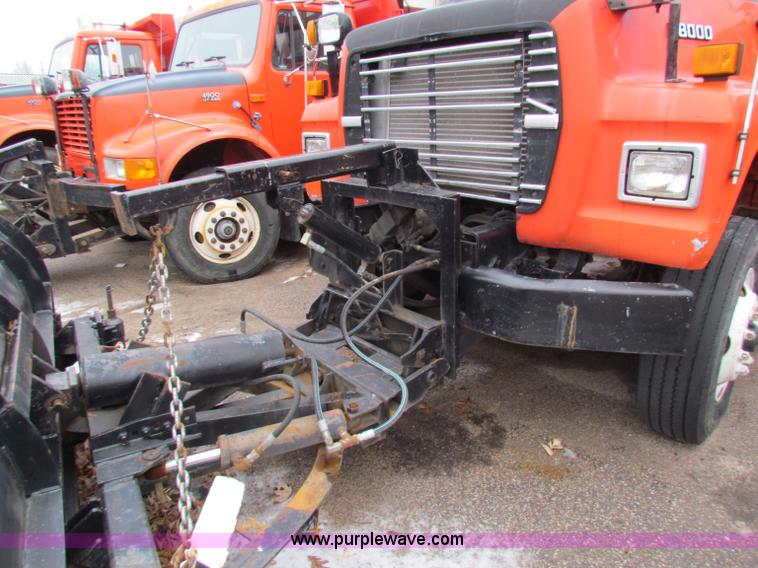image for item B7131 1995 Ford LNT8000 tandem axle dump truck