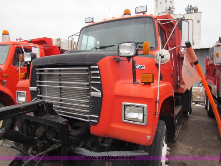 image for item B7131 1995 Ford LNT8000 tandem axle dump truck