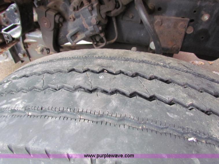 image for item B7131 1995 Ford LNT8000 tandem axle dump truck