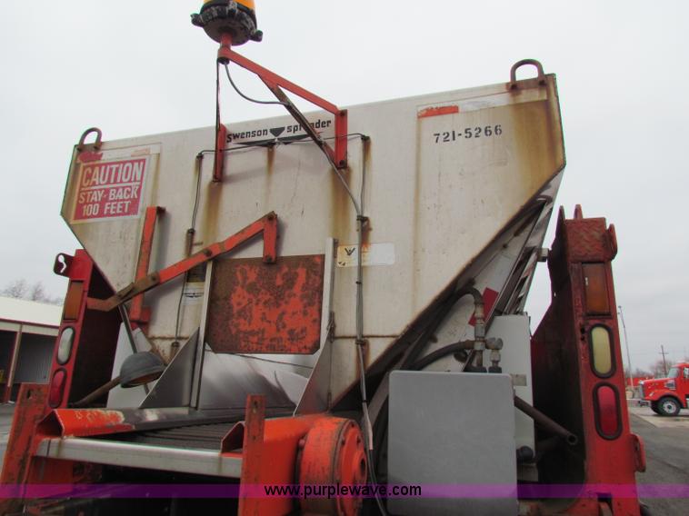 image for item B7132 1997 International 4900 tandem axle dump truck