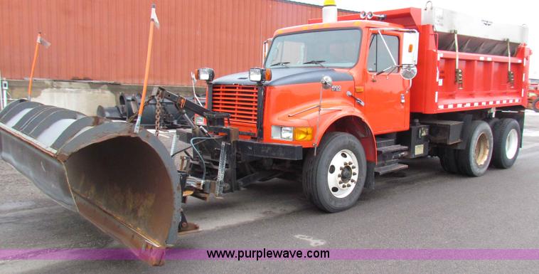 image for item B7132 1997 International 4900 tandem axle dump truck