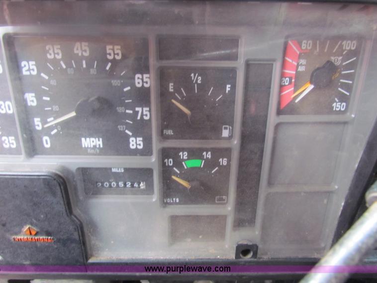 image for item B7133 1997 International 4900 tandem axle dump truck