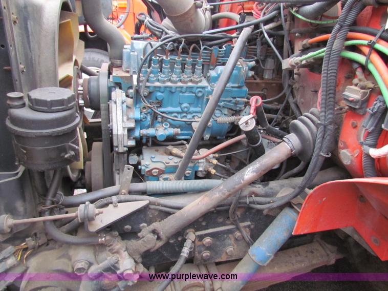 image for item B7133 1997 International 4900 tandem axle dump truck