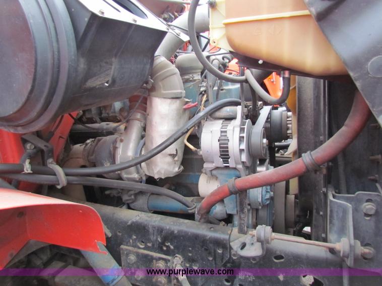 image for item B7133 1997 International 4900 tandem axle dump truck