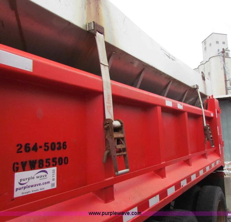 image for item B7133 1997 International 4900 tandem axle dump truck