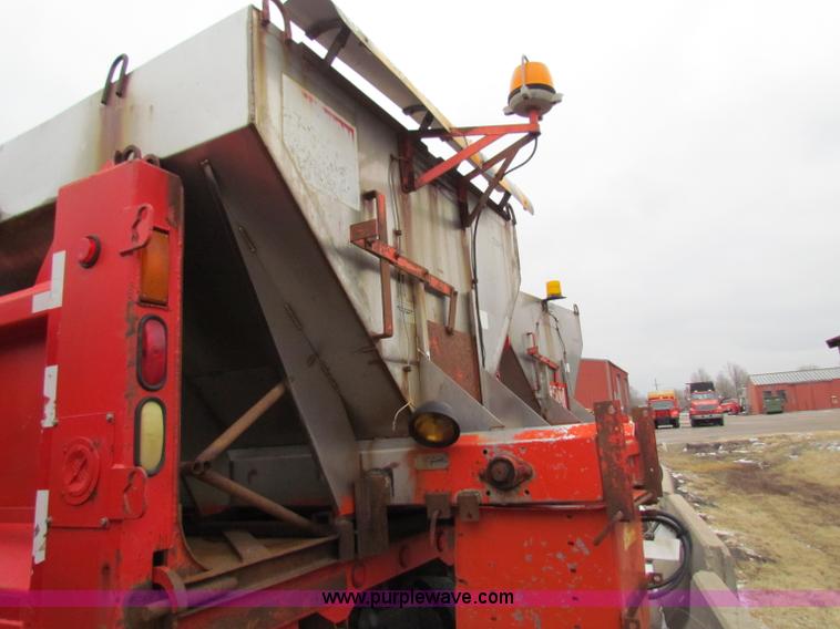 image for item B7133 1997 International 4900 tandem axle dump truck