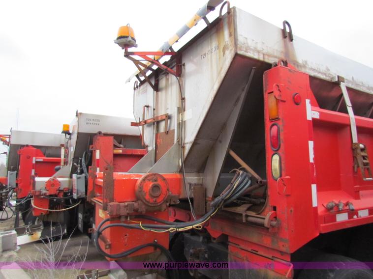 image for item B7133 1997 International 4900 tandem axle dump truck