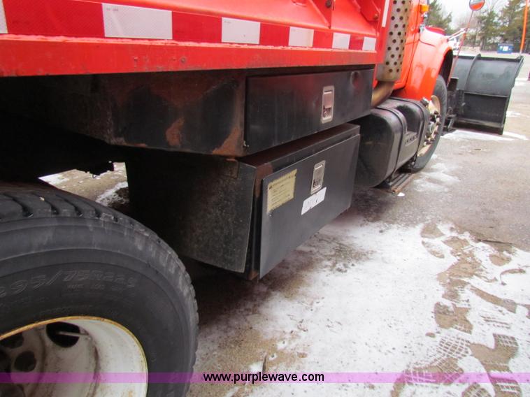 image for item B7133 1997 International 4900 tandem axle dump truck