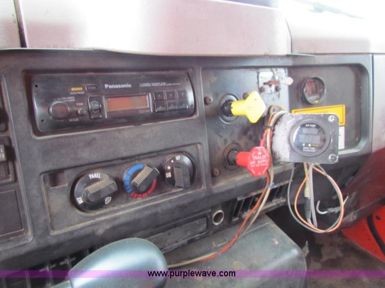 image for item B7134 1997 International 4900 tandem axle dump truck