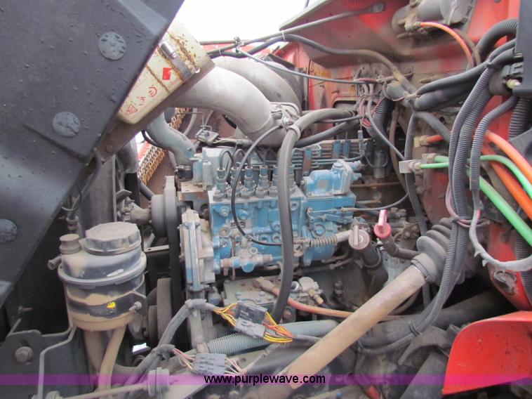 image for item B7134 1997 International 4900 tandem axle dump truck