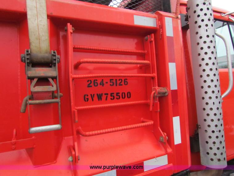 image for item B7134 1997 International 4900 tandem axle dump truck