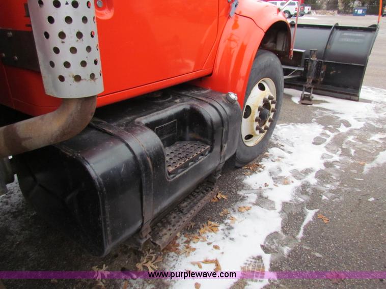 image for item B7134 1997 International 4900 tandem axle dump truck