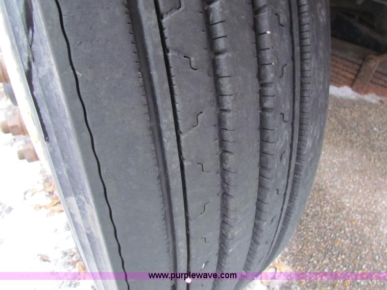 image for item B7134 1997 International 4900 tandem axle dump truck