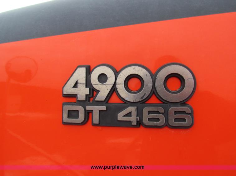 image for item B7134 1997 International 4900 tandem axle dump truck