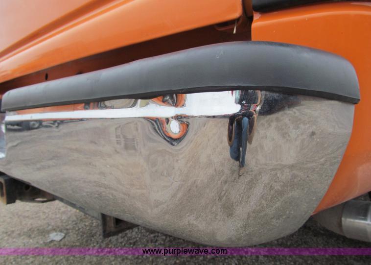 image for item D6528 2001 Dodge Ram 2500 pickup truck