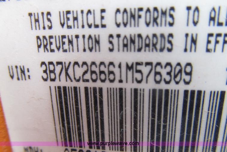 image for item D6528 2001 Dodge Ram 2500 pickup truck