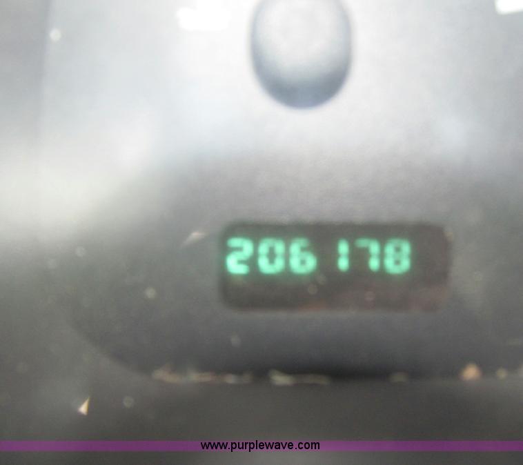 image for item D6529 2001 Dodge Ram 2500 pickup truck