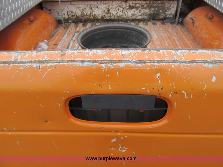 image for item D6529 2001 Dodge Ram 2500 pickup truck