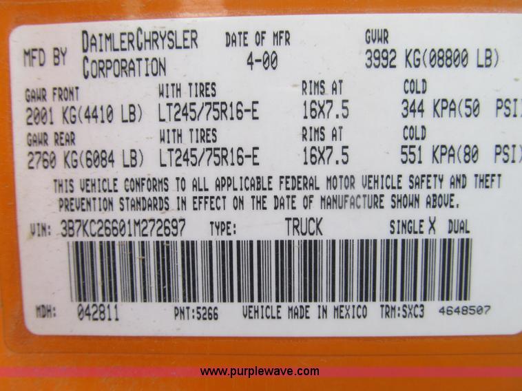 image for item D6529 2001 Dodge Ram 2500 pickup truck