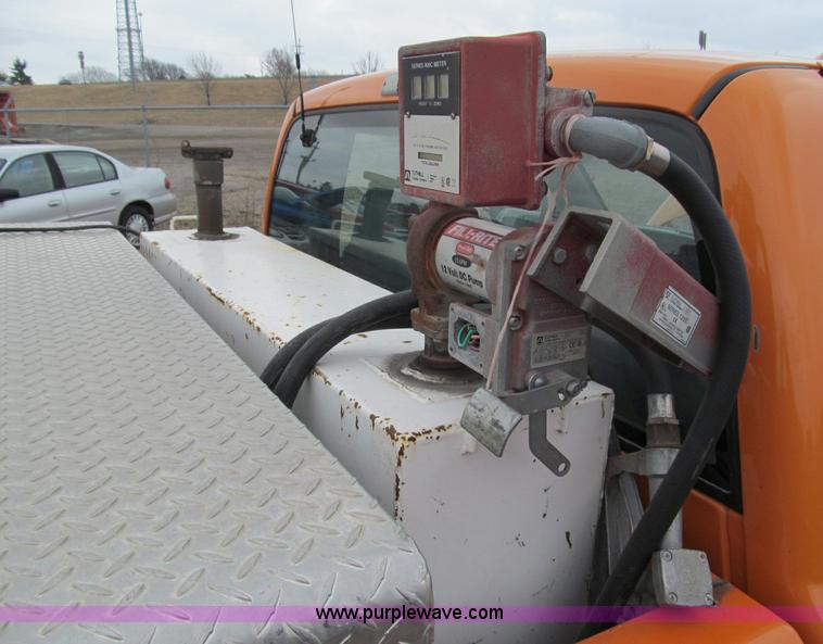 image for item D6530 2001 Dodge Ram 2500 pickup truck