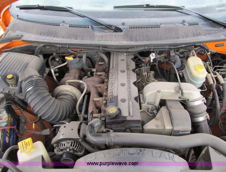 image for item D6530 2001 Dodge Ram 2500 pickup truck