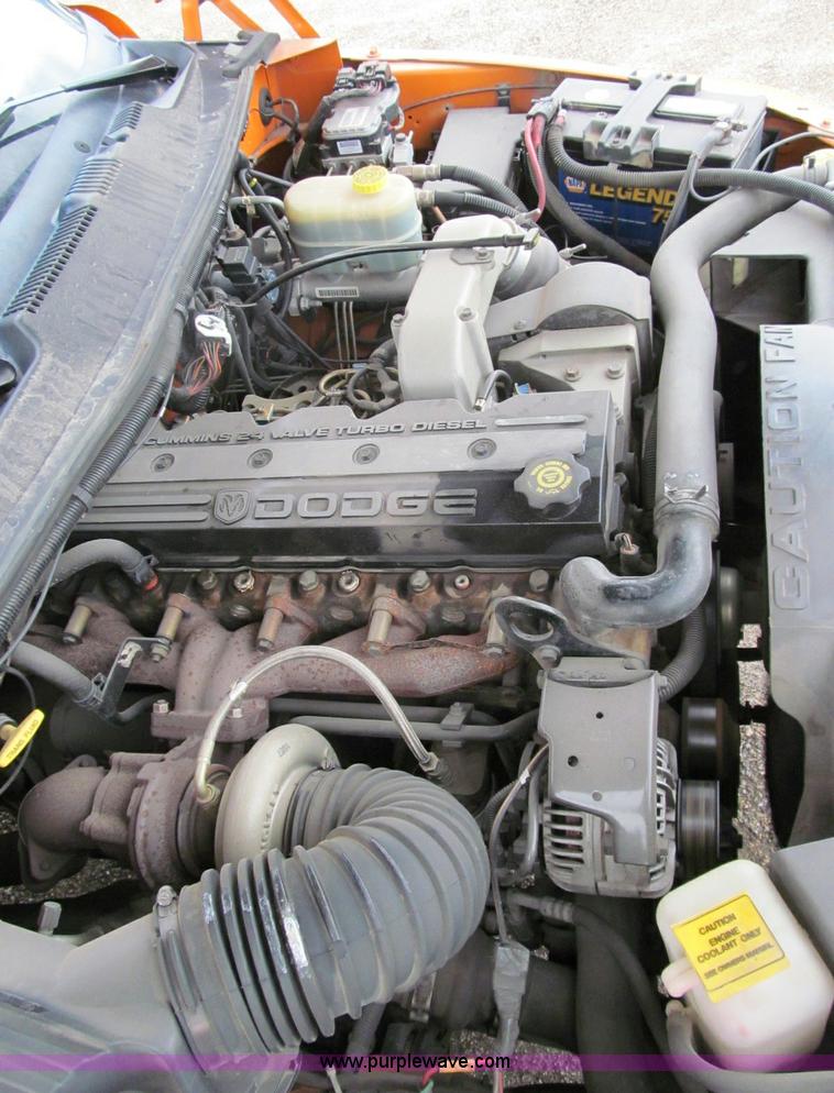 image for item D6530 2001 Dodge Ram 2500 pickup truck
