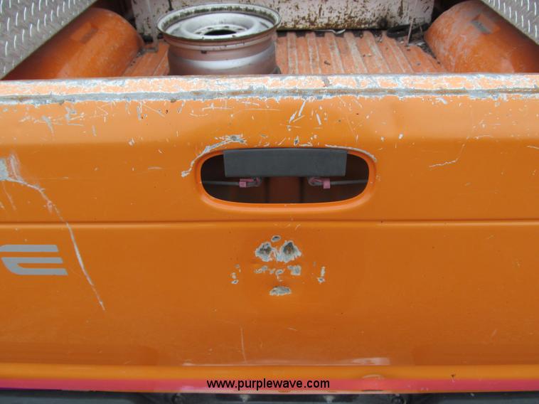 image for item D6530 2001 Dodge Ram 2500 pickup truck