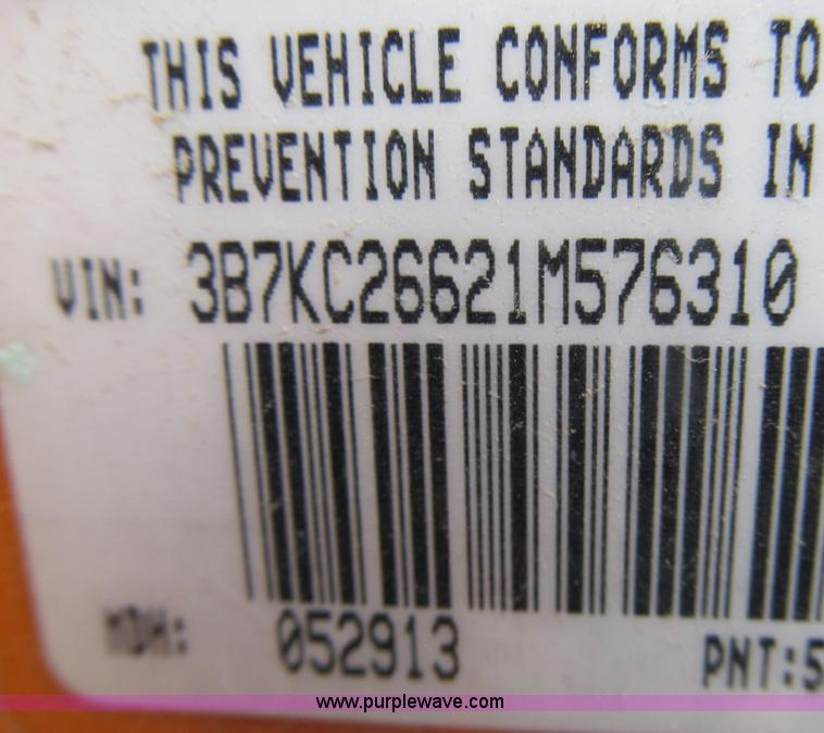 image for item D6530 2001 Dodge Ram 2500 pickup truck
