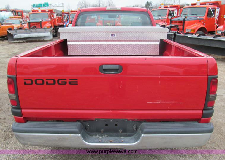 image for item D6531 2001 Dodge Ram 1500 pickup truck