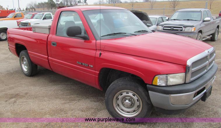 image for item D6531 2001 Dodge Ram 1500 pickup truck