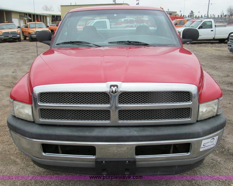 image for item D6531 2001 Dodge Ram 1500 pickup truck